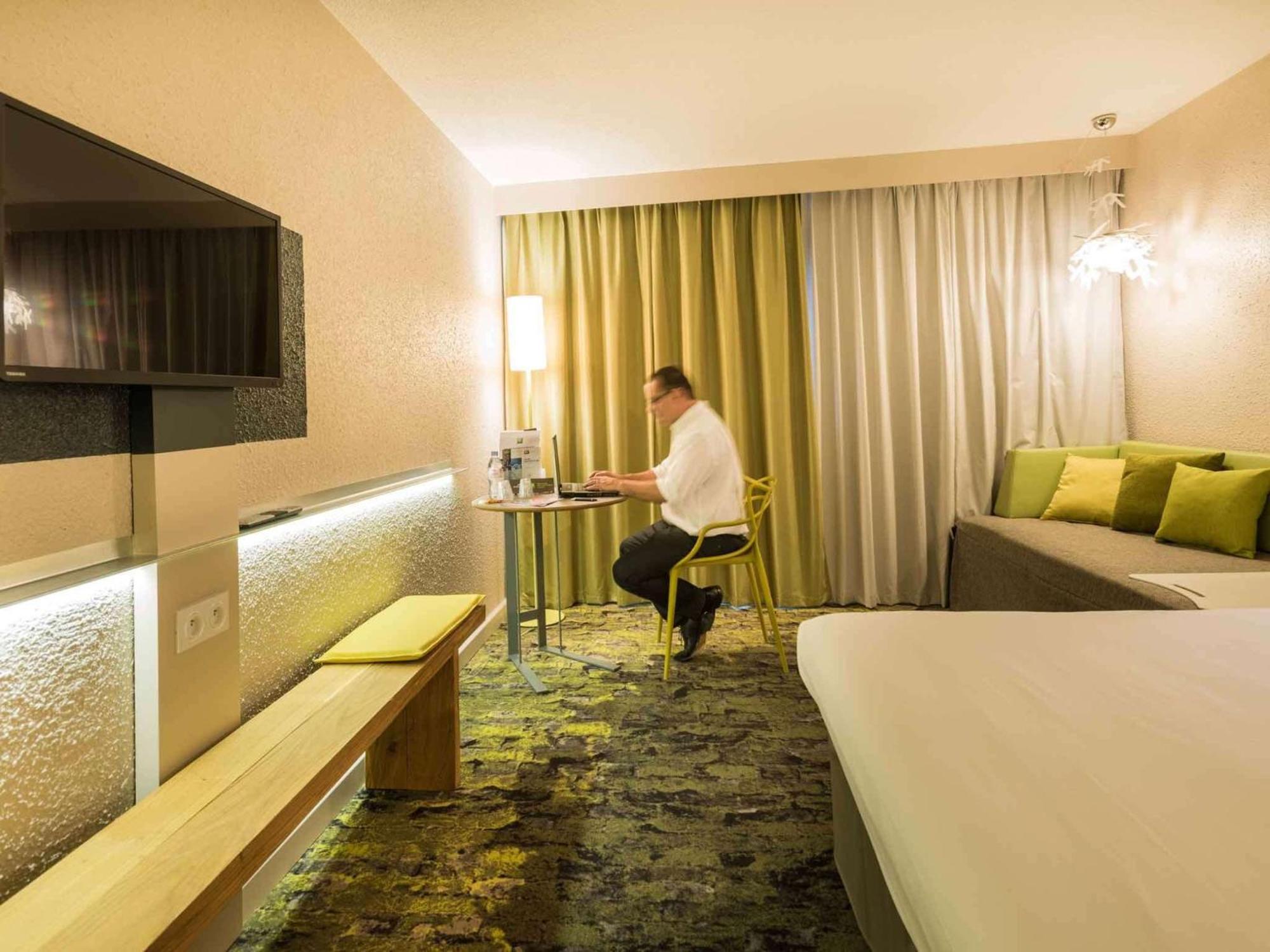Hotel Ibis Styles Tours Sud Chambray-lès-Tours Esterno foto